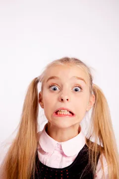 客服与合规支持